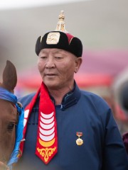  Хүрэлбаатар